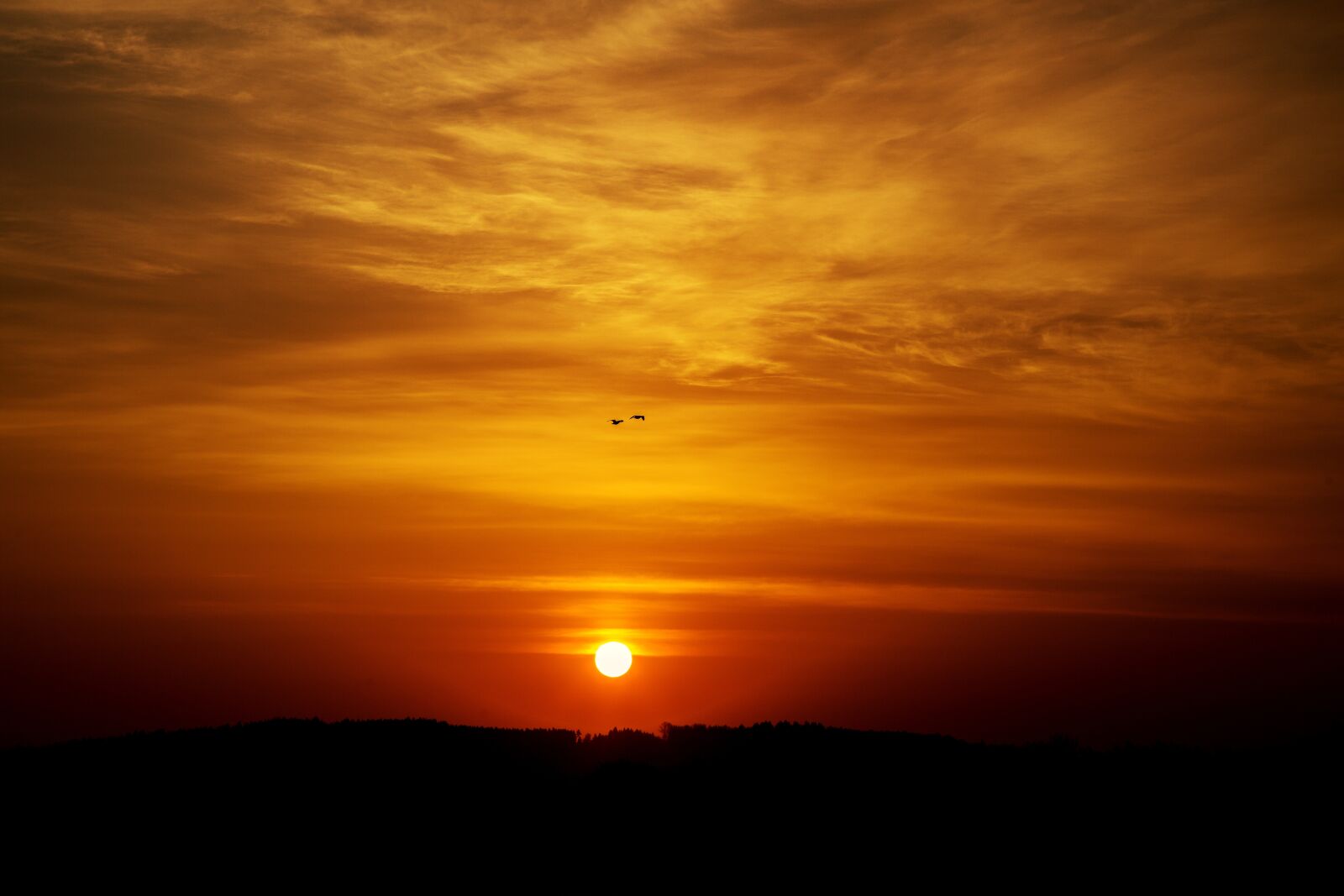 Canon EF 24-105mm F4L IS USM sample photo. Evening, sky, sun photography