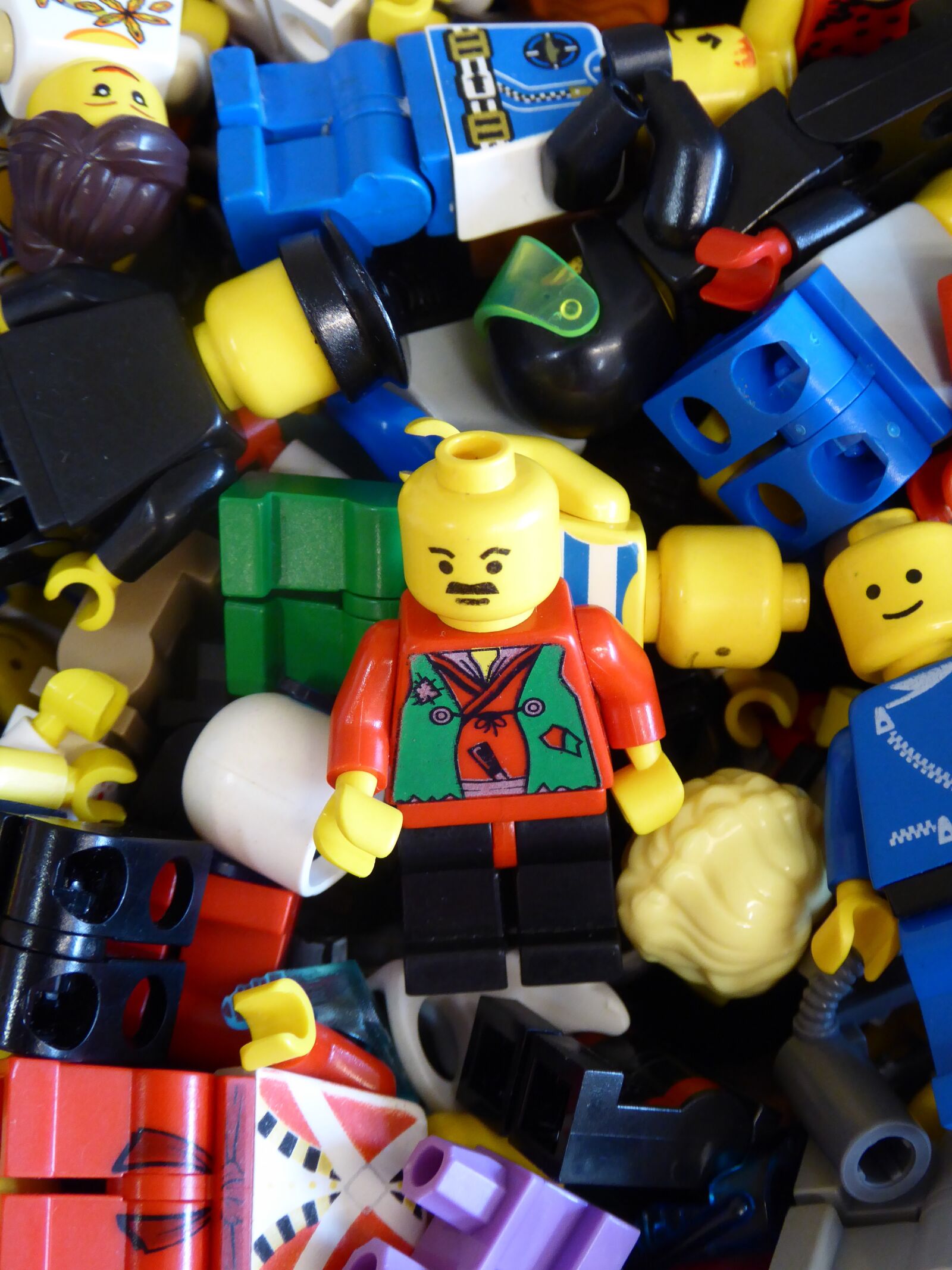 Panasonic DMC-TZ61 sample photo. Lego blocks, figures, toys photography