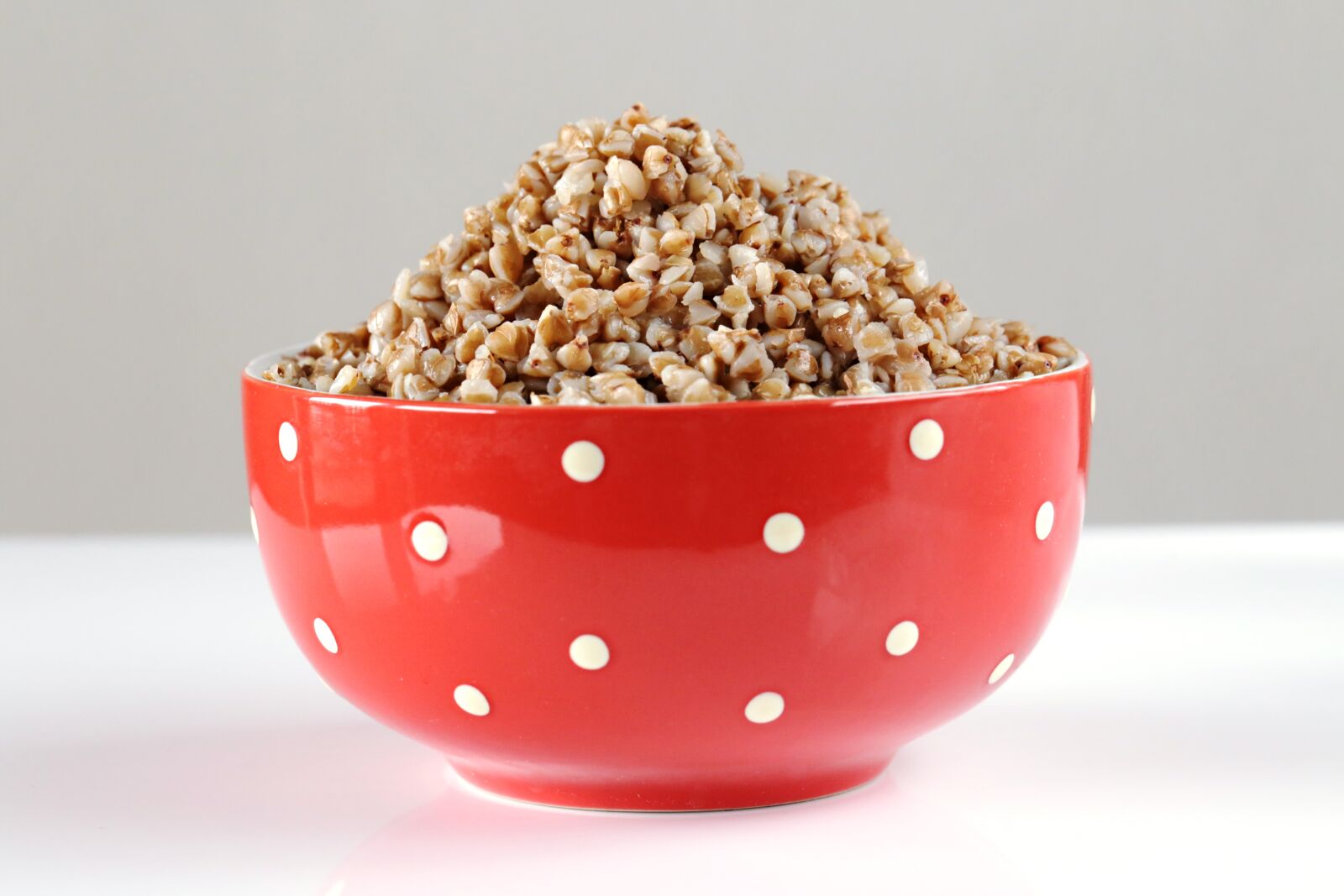 Canon EF 100mm F2.8L Macro IS USM sample photo. Buckwheat, porridge, krupa photography