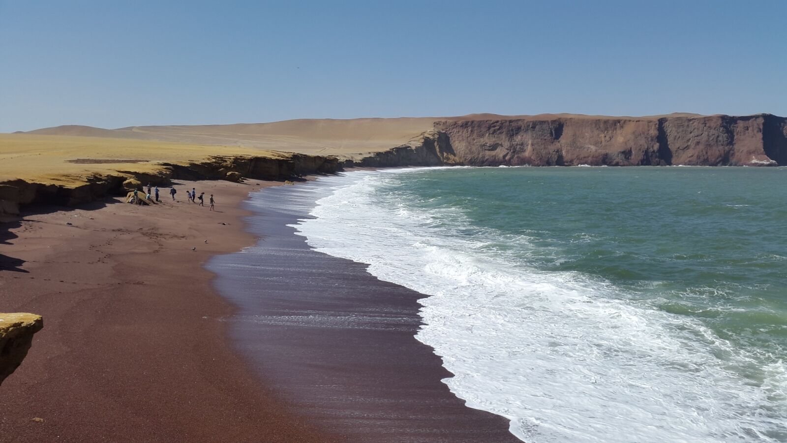 Samsung Galaxy S5 sample photo. Red beach, peru, beach photography