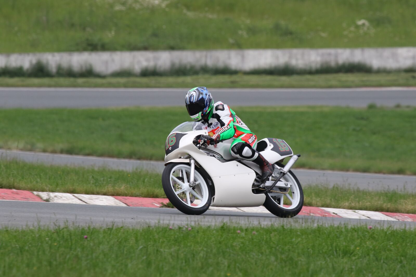 Canon EF 100-400mm F4.5-5.6L IS USM sample photo. Motorsport, 125cc honda, motorsport photography