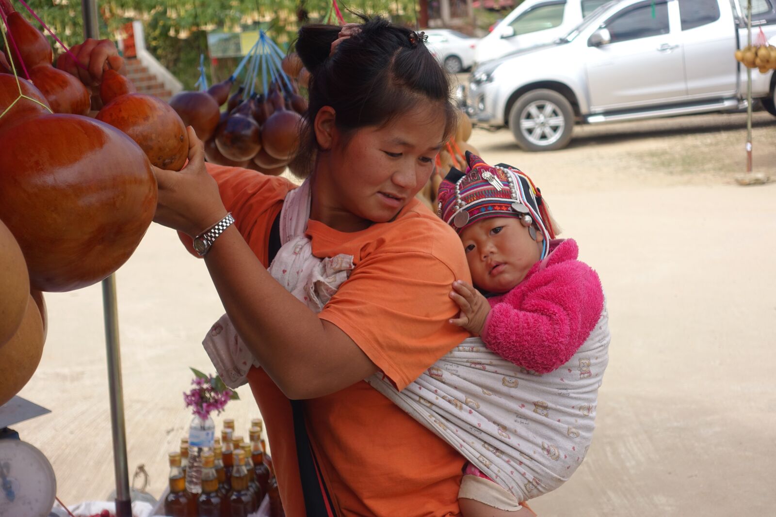 Sony Cyber-shot DSC-RX100 III sample photo. Thailand, mother, child photography