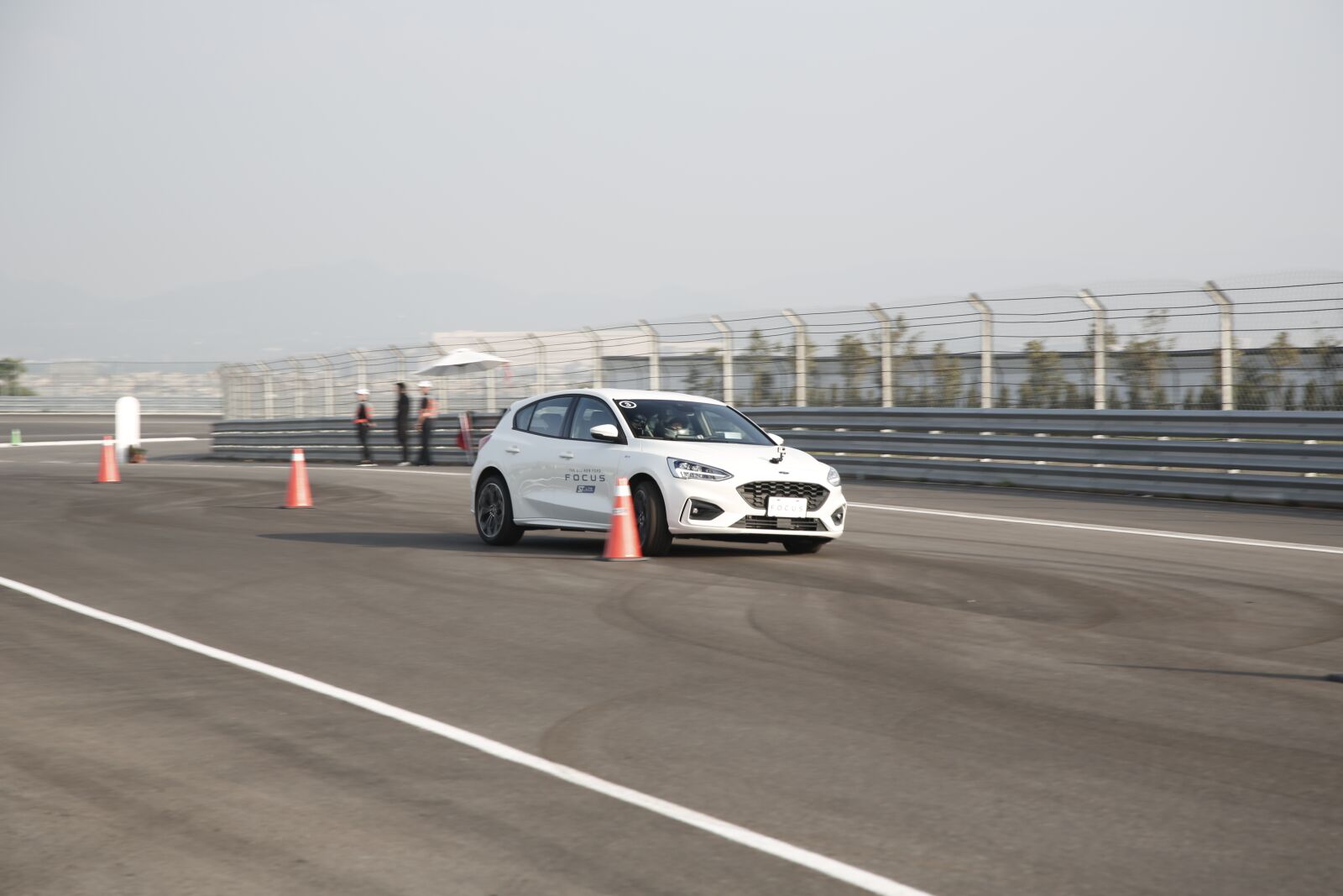 Canon EOS 5D Mark III sample photo. Track, race, ford focus photography