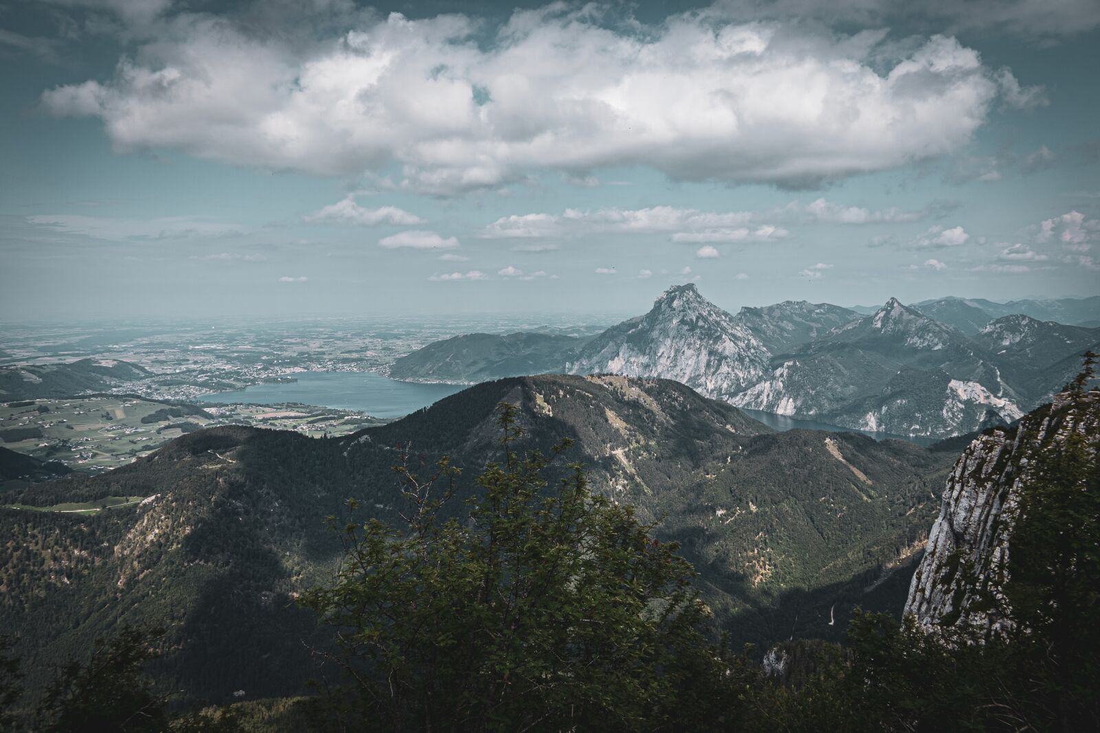 Sony E 18-135mm F3.5-5.6 OSS sample photo. Summit, hiking, mountain photography