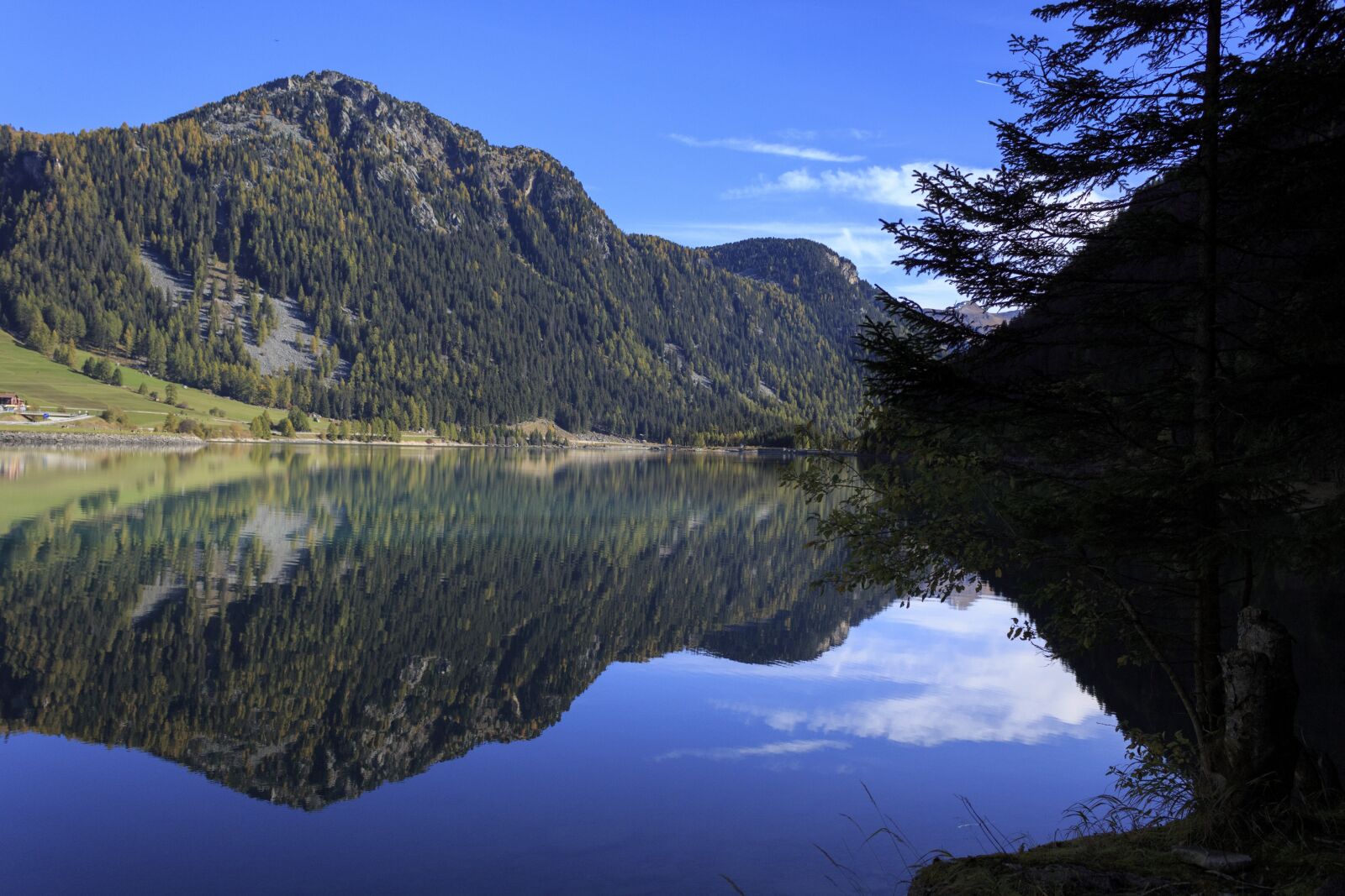 Canon EOS 700D (EOS Rebel T5i / EOS Kiss X7i) sample photo. Lake, mirroring, water photography
