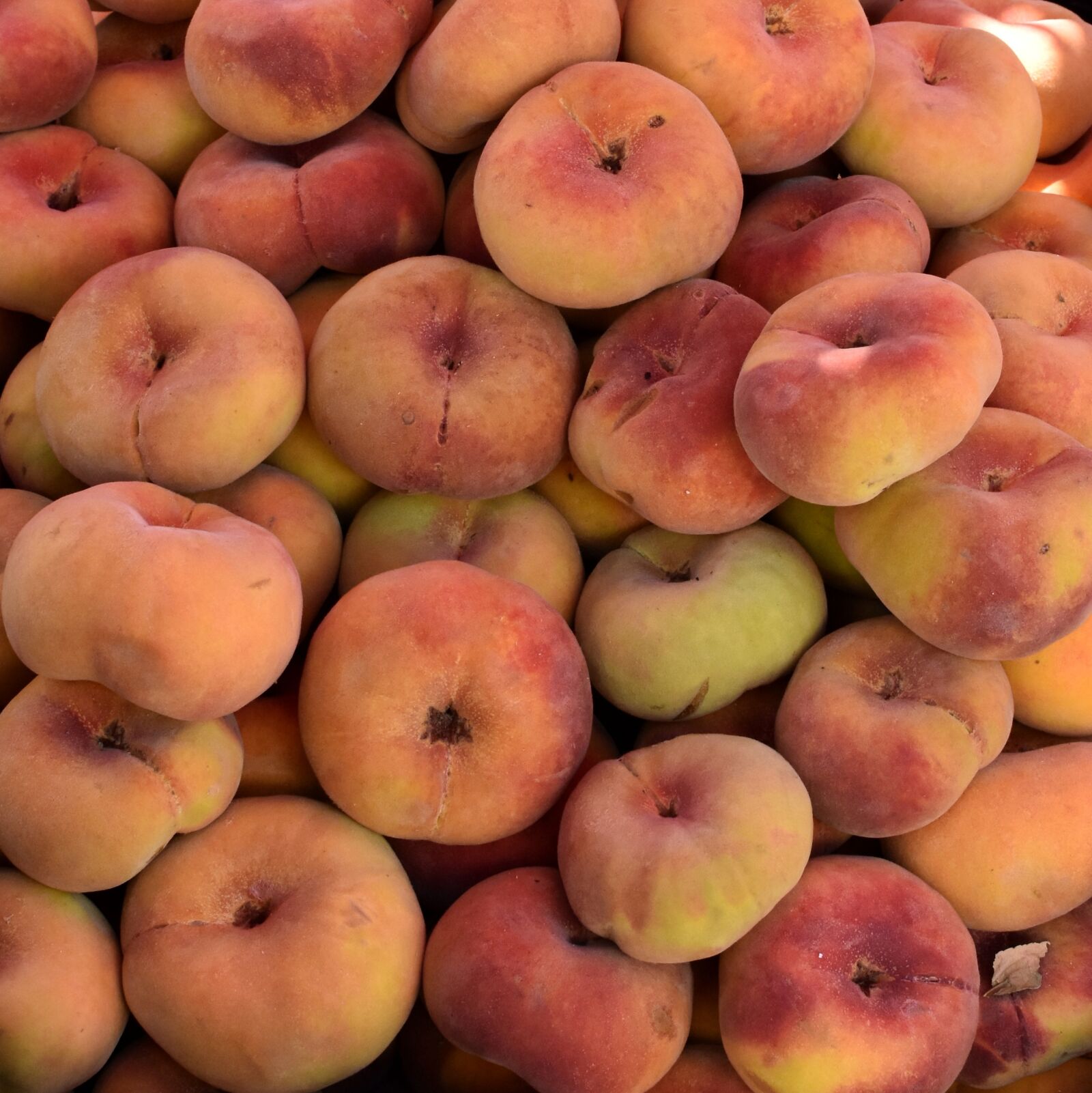 Nikon D7200 sample photo. Peaches, fruit, food photography