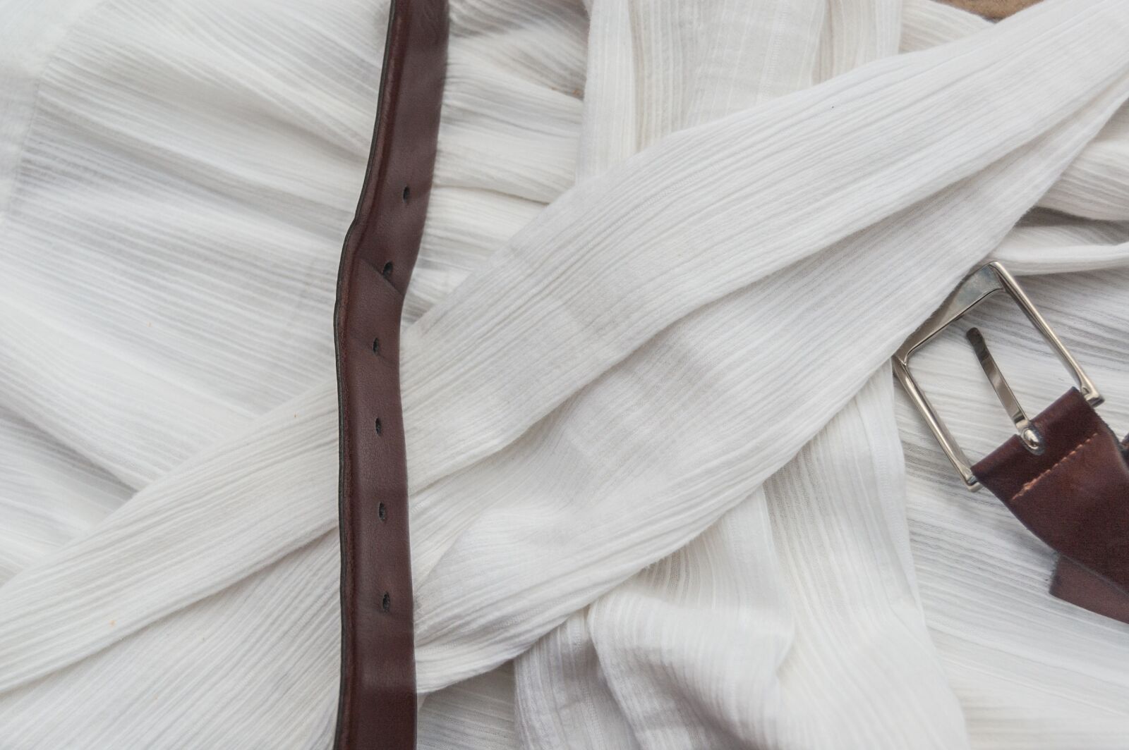 Nikon D40 sample photo. Shirt, vintage, fabric photography