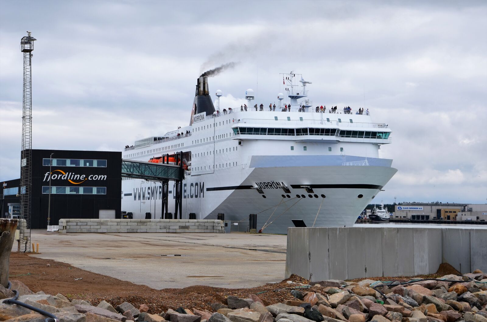 Nikon D5100 sample photo. Ship, ferry, port photography