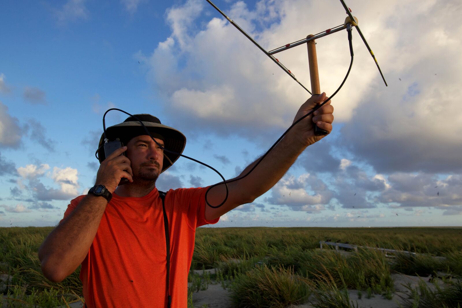 Canon EOS 5D Mark II sample photo. Radio, telemetry, location, field photography