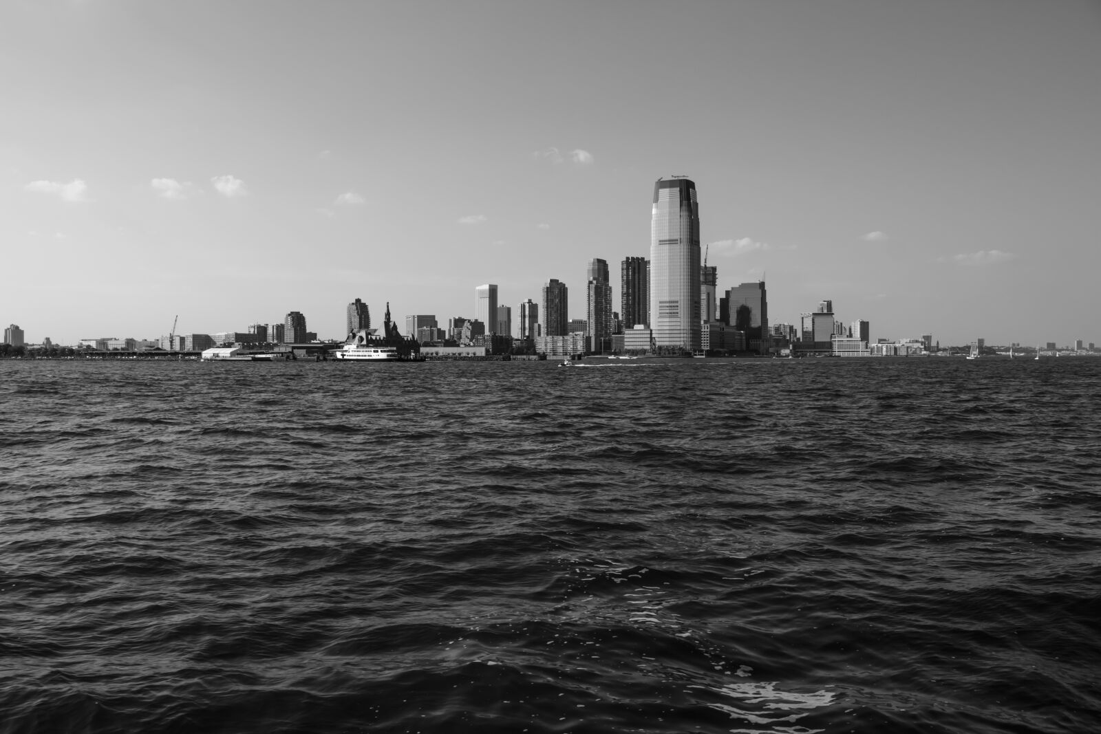 Canon EOS 700D (EOS Rebel T5i / EOS Kiss X7i) sample photo. Black and white, new photography