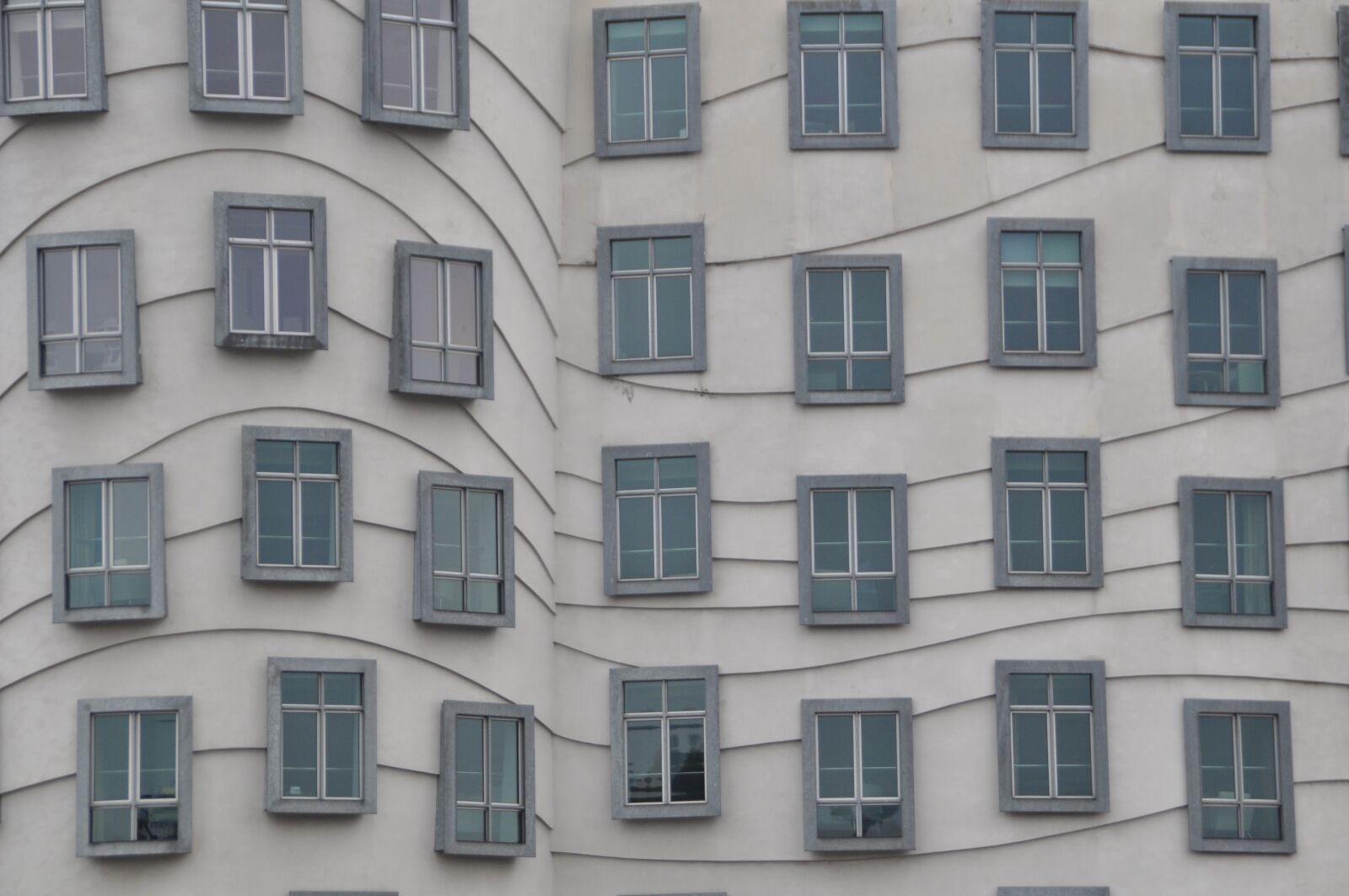 Nikon D5000 sample photo. Prague, dancing house, window photography