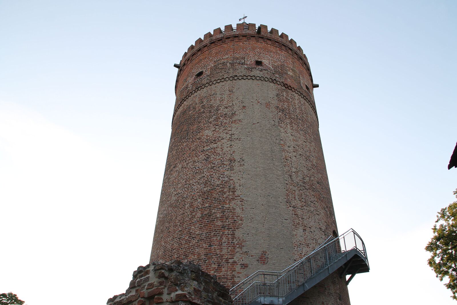 Canon EOS 1100D (EOS Rebel T3 / EOS Kiss X50) sample photo. Brick, high, tower photography
