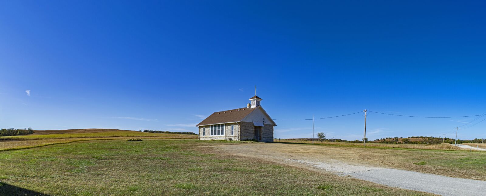 Nikon D3200 sample photo. Abandoned, old school, abandoned photography
