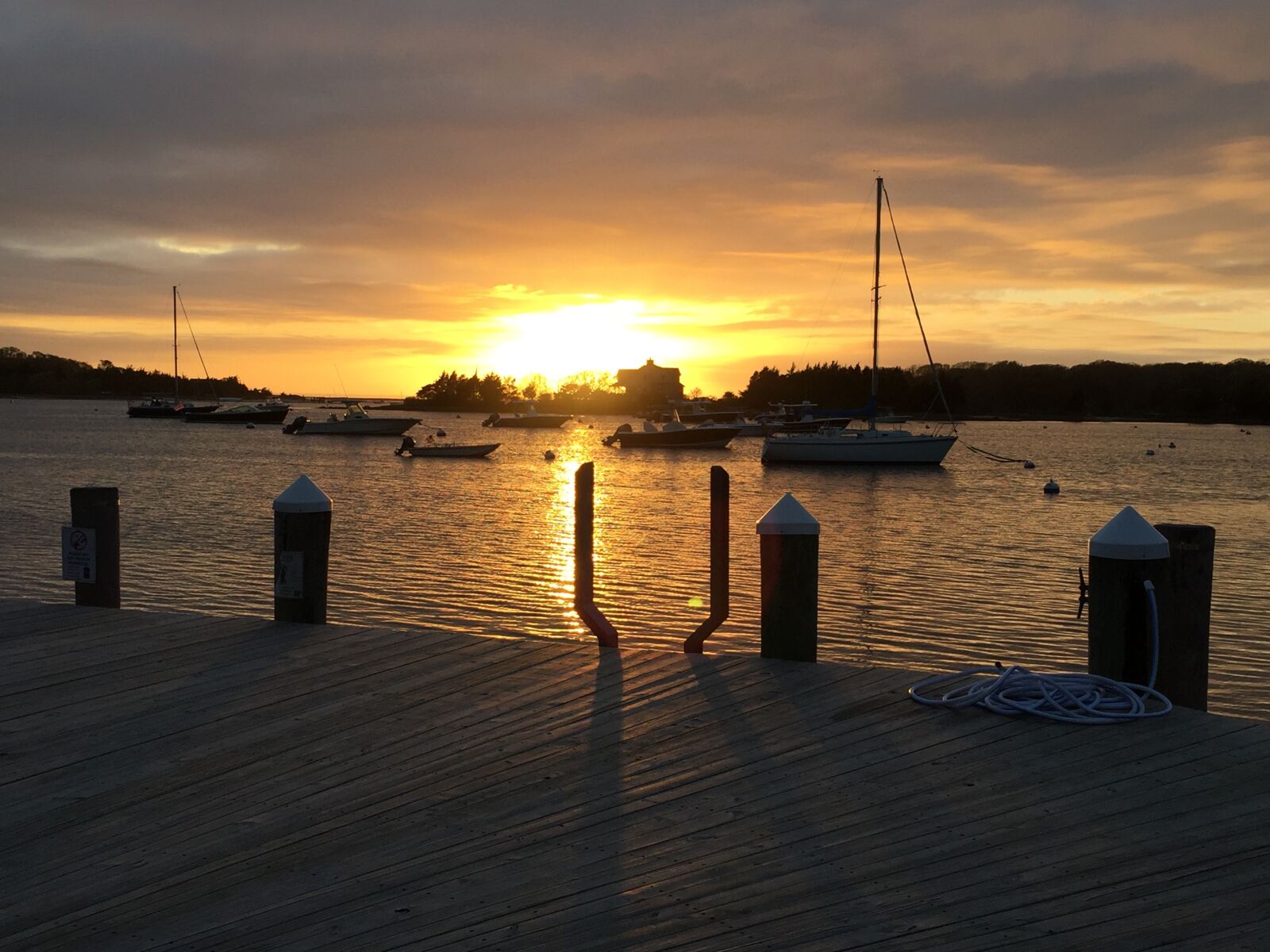 iPhone 6 back camera 4.15mm f/2.2 sample photo. Harbor, sunset, dock photography