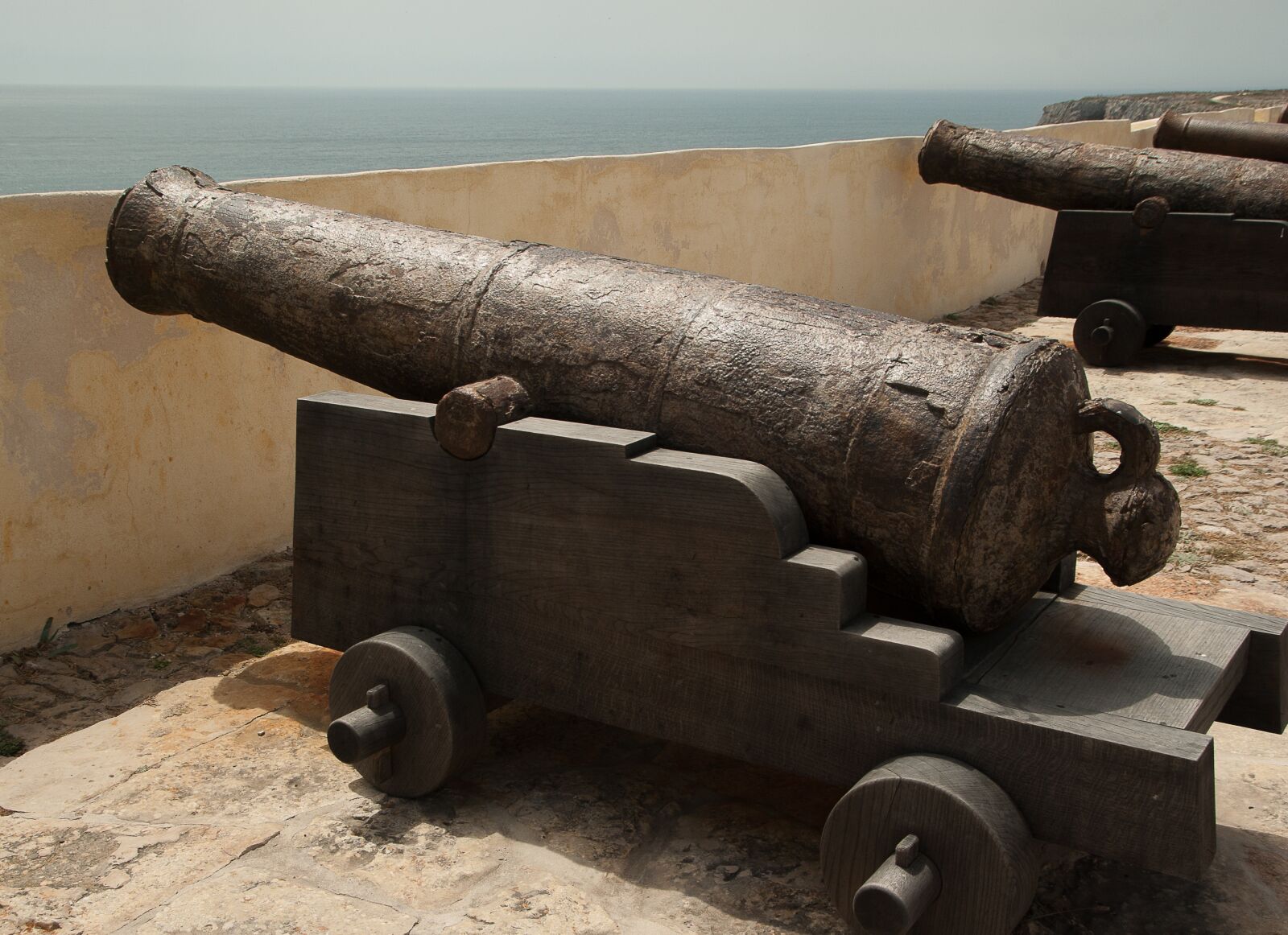 Pentax K10D sample photo. Guns, fortress, ramparts photography