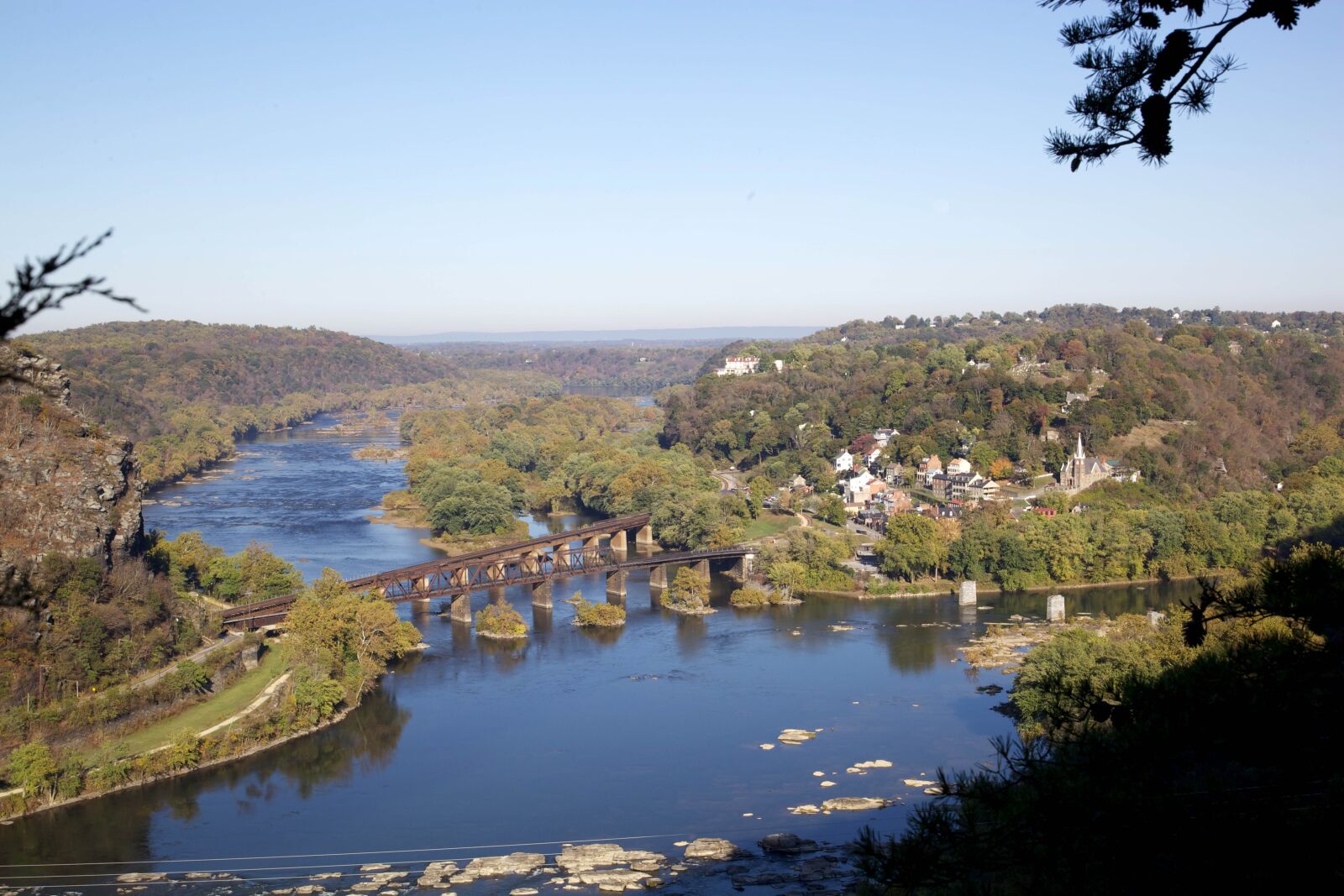 Canon EOS 5D Mark II sample photo. Harpers, ferry, fall photography