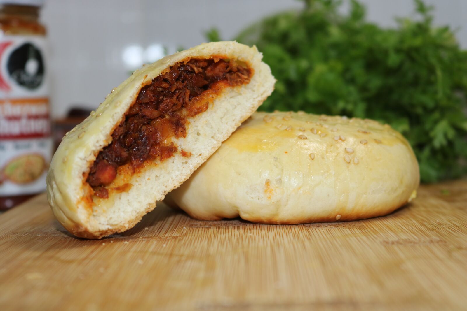 Canon EOS 750D (EOS Rebel T6i / EOS Kiss X8i) sample photo. Burger, hamburger, bun photography