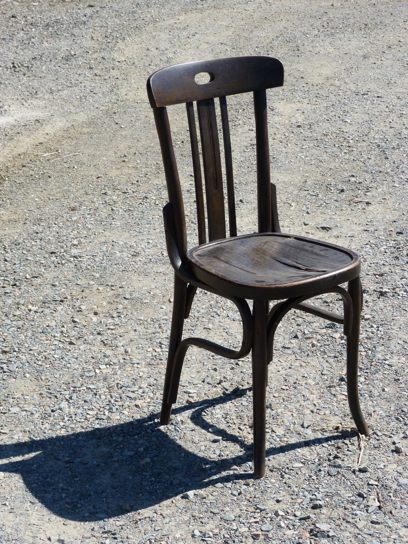 Panasonic DMC-FZ62 sample photo. Chair, symbol, old photography