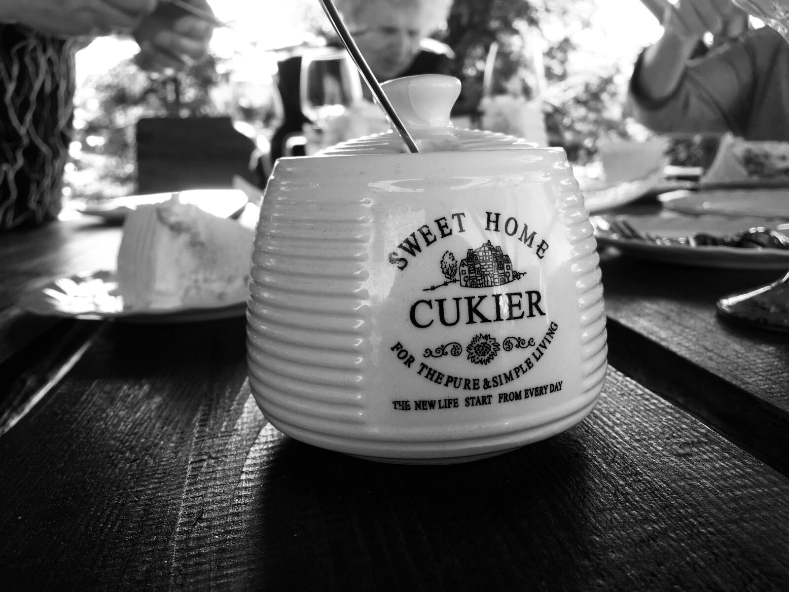 iPhone SE back camera 4.15mm f/2.2 sample photo. Sugar, home, coffee photography