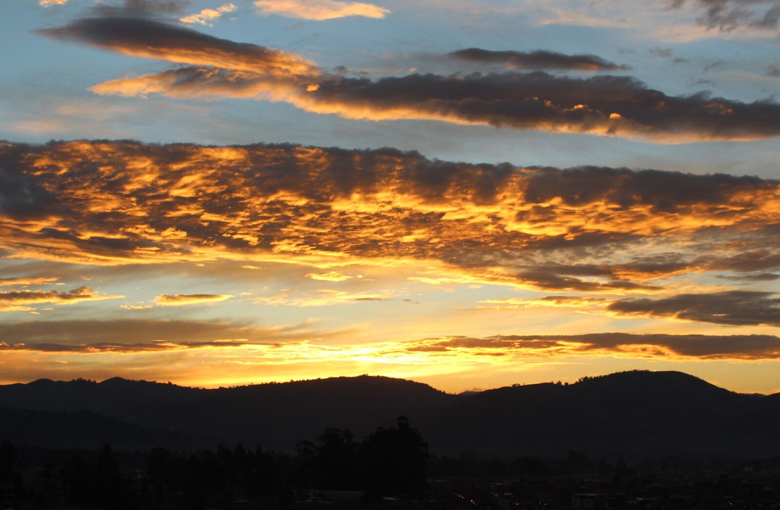 Canon EOS 1200D (EOS Rebel T5 / EOS Kiss X70 / EOS Hi) sample photo. Amanecer, temprano, morning photography