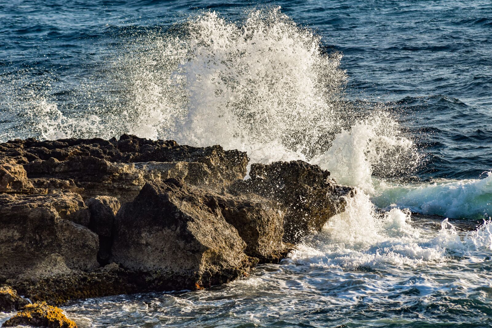 Nikon D3300 sample photo. Rocky coast, wave, crashing photography