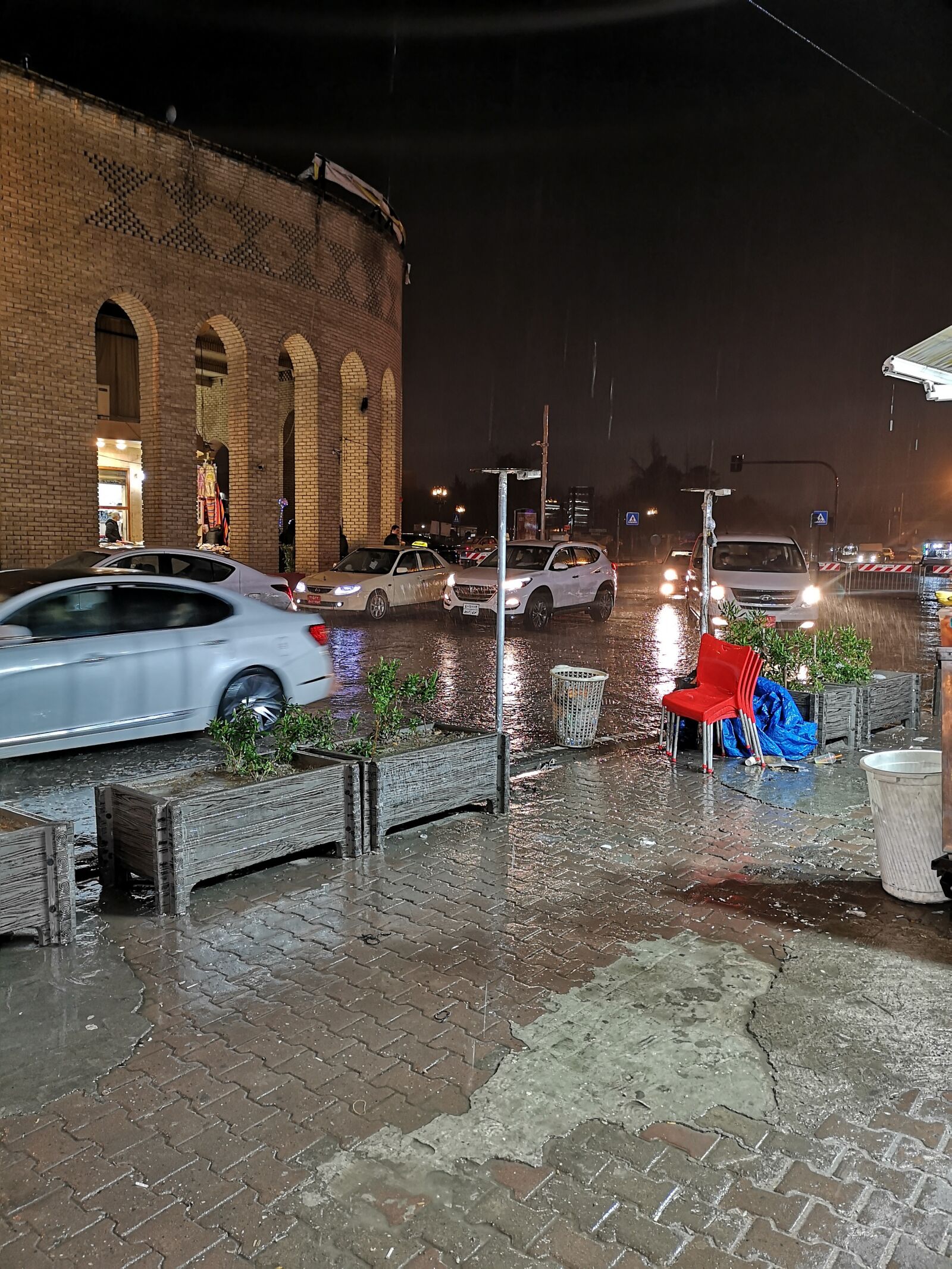 HUAWEI CLT-L29 sample photo. Castle, rain, old city photography