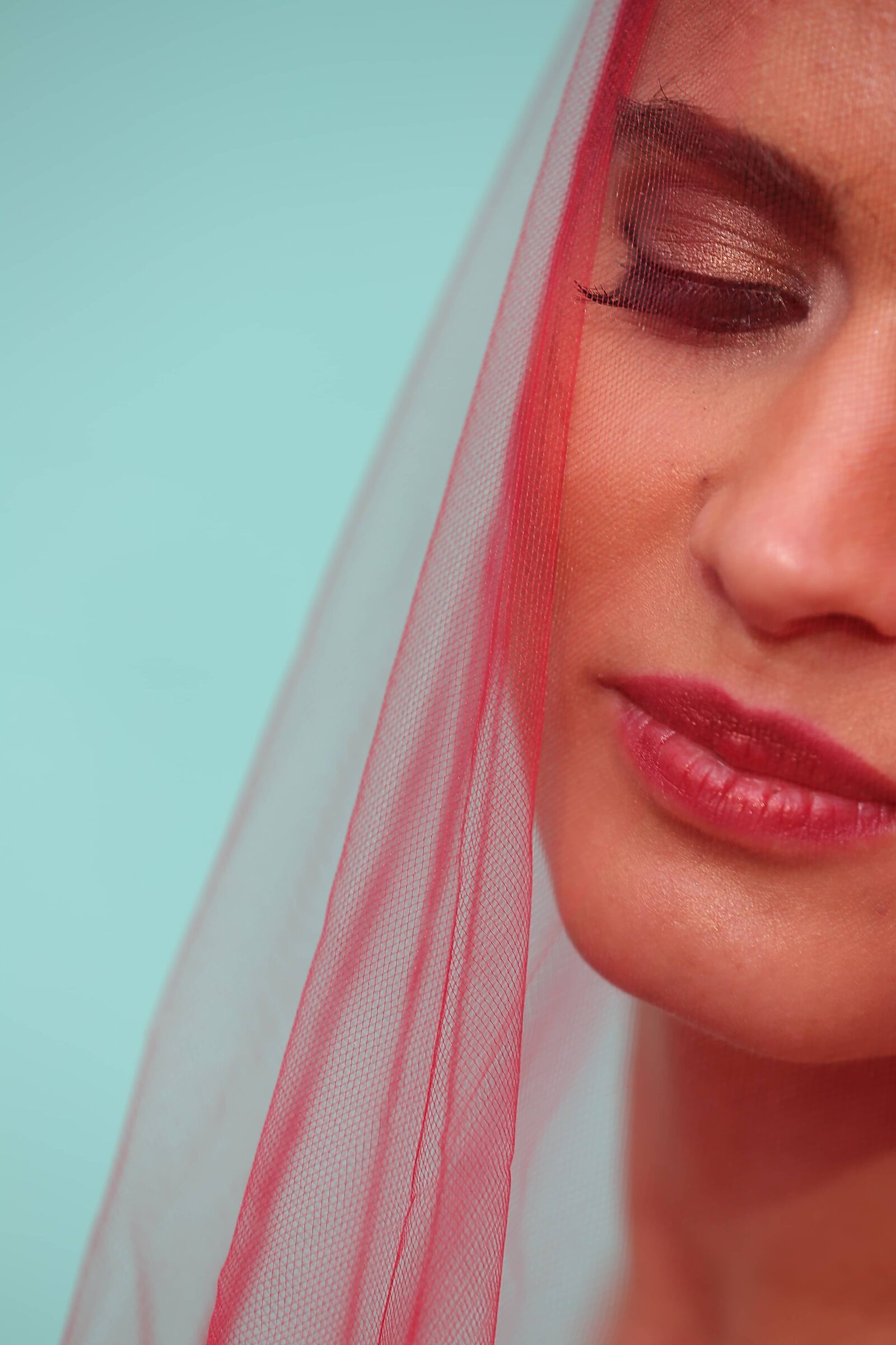 Canon EF 70-200mm F2.8L IS II USM sample photo. Veil, linen, face, scarf photography