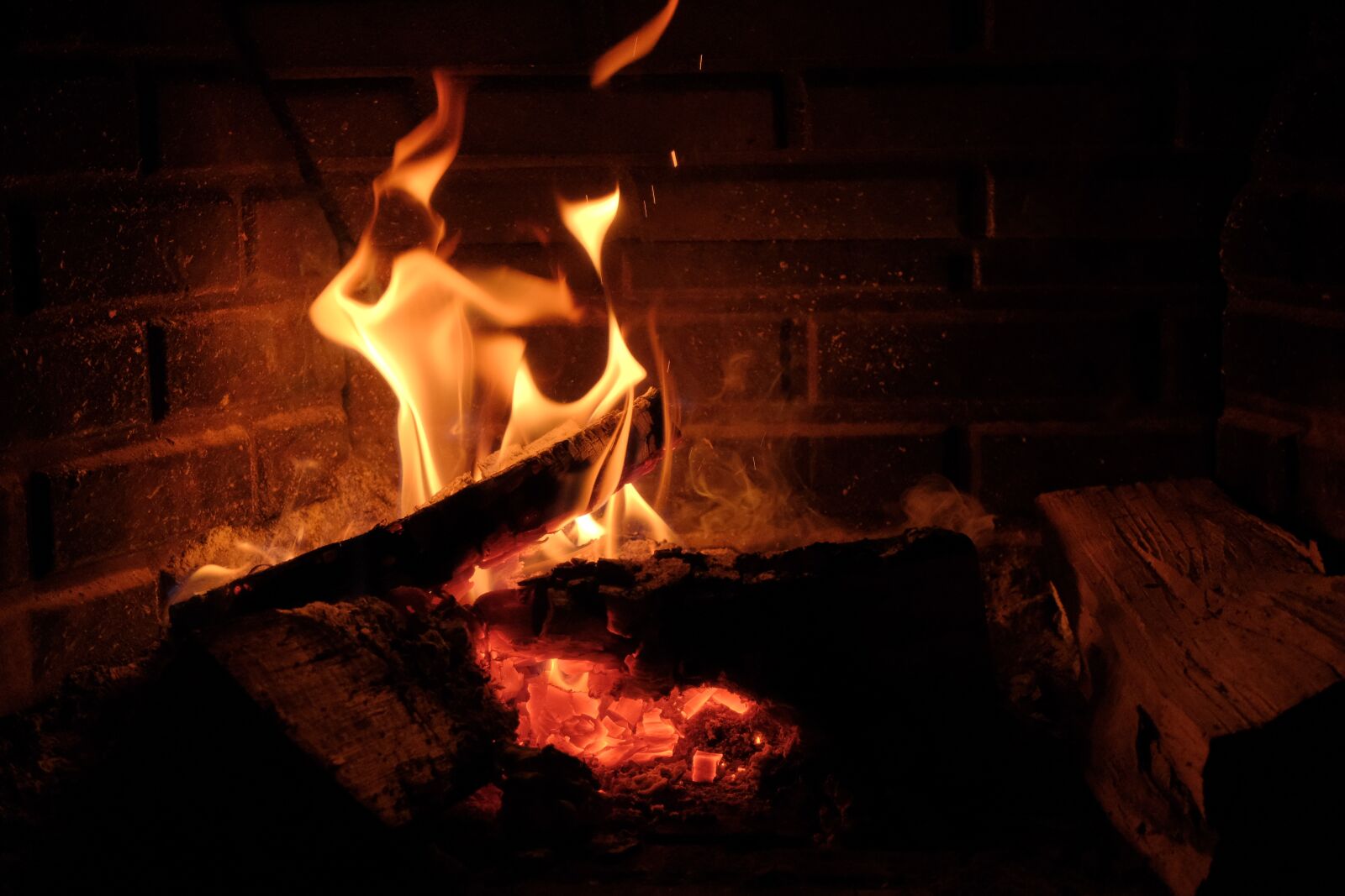Fujifilm X-T30 sample photo. Fire, flames, flame photography