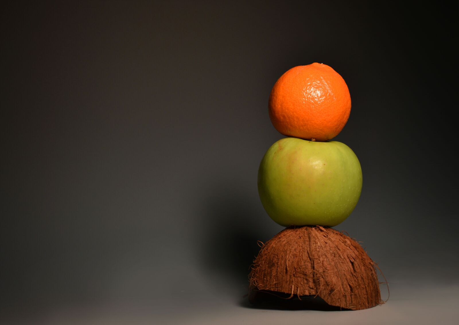 Nikon D3400 sample photo. Orange, apple, green apple photography