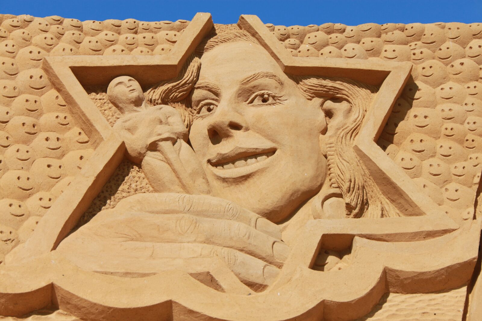Canon EOS 500D (EOS Rebel T1i / EOS Kiss X3) sample photo. Sand, sculpture, artwork photography