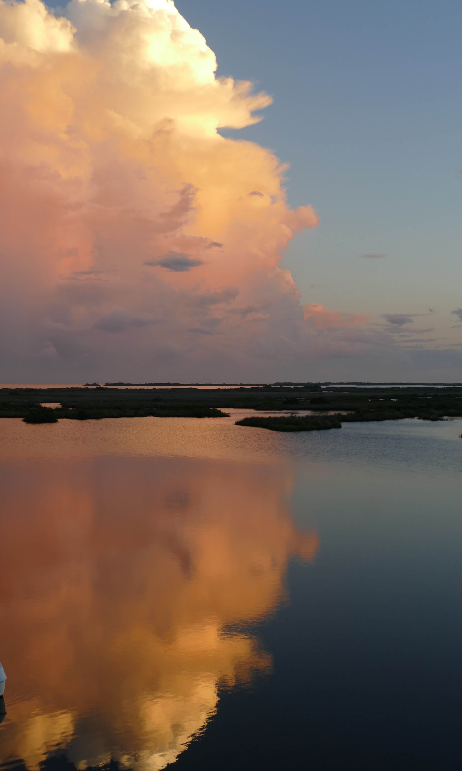 Panasonic Lumix DMC-FZ1000 sample photo. Clouds, gulf of mexico photography
