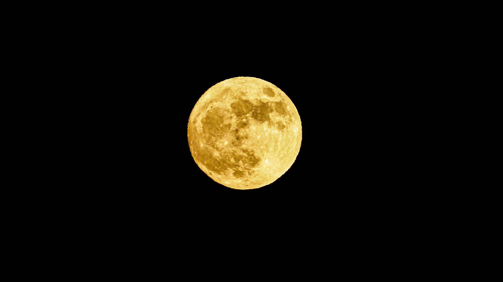 Panasonic Lumix DMC-FZ150 sample photo. Moon, yellow, night photography