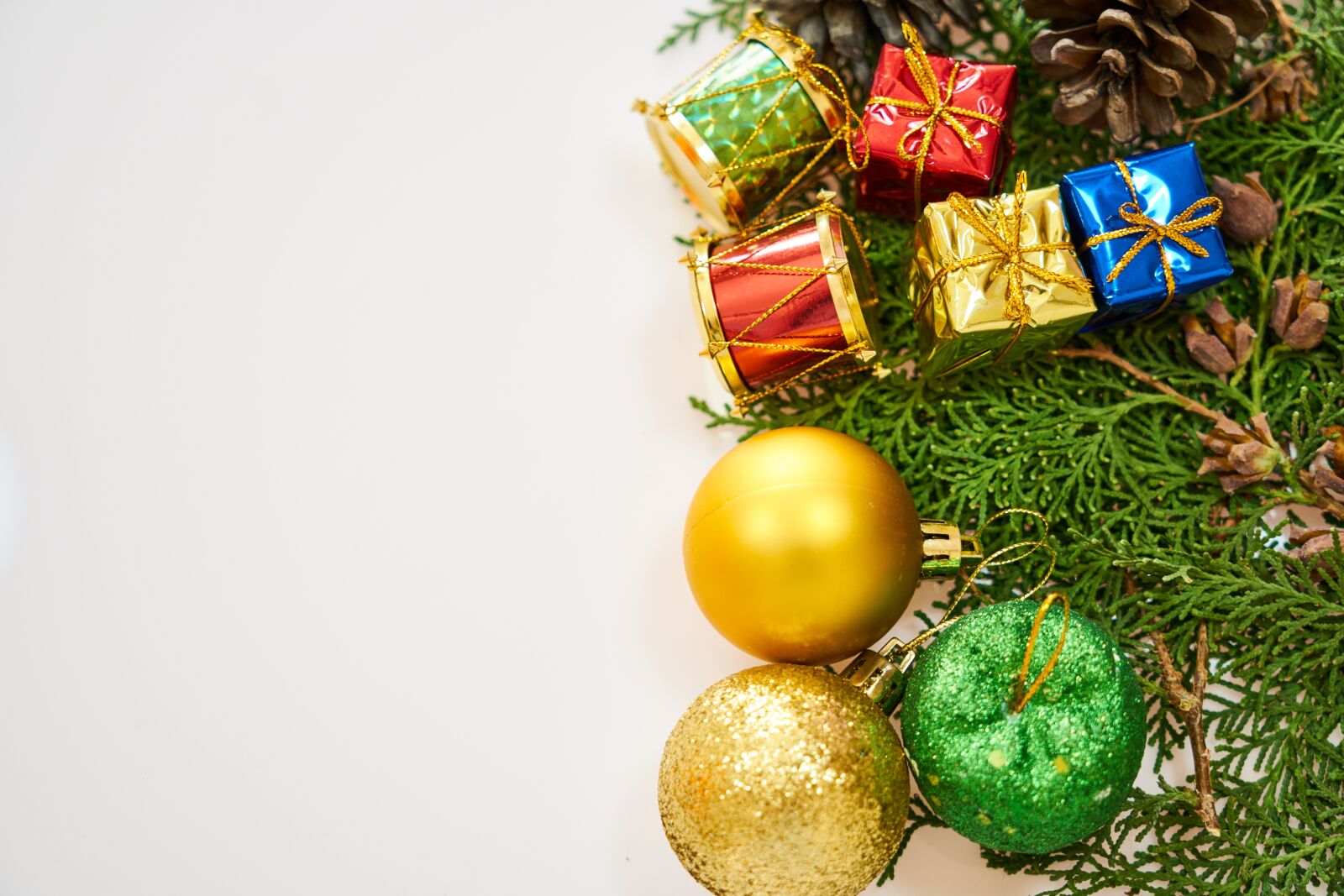 Sony a7R II sample photo. New year, new, ornament photography
