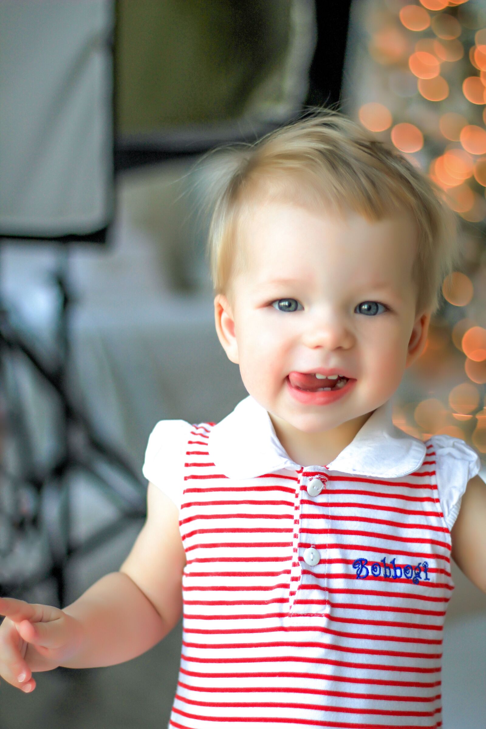 Canon EOS 1200D (EOS Rebel T5 / EOS Kiss X70 / EOS Hi) + Canon EF 50mm F1.8 STM sample photo. Kids, happiness, studio photography