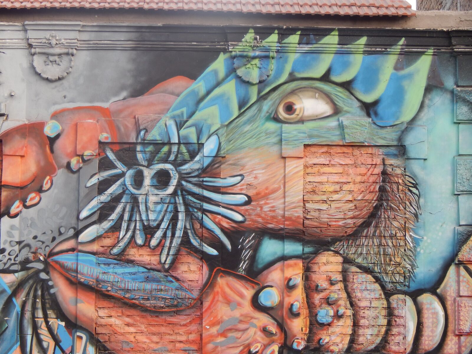 Nikon Coolpix L820 sample photo. Mural, street, wall photography