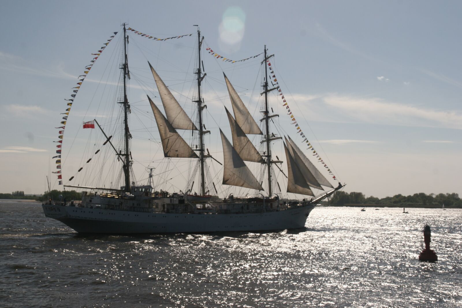 Canon EOS 20D sample photo. Sailing vessel, backlighting, ship photography