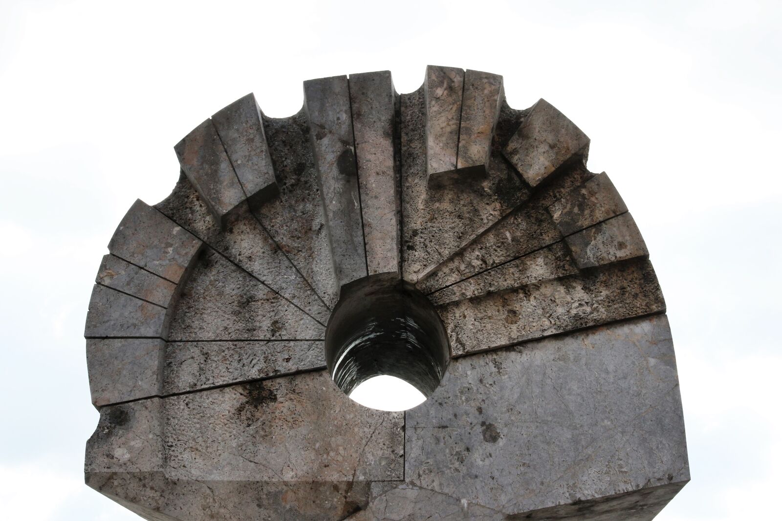 Canon EOS 7D Mark II sample photo. Art, circle, concrete, modern photography