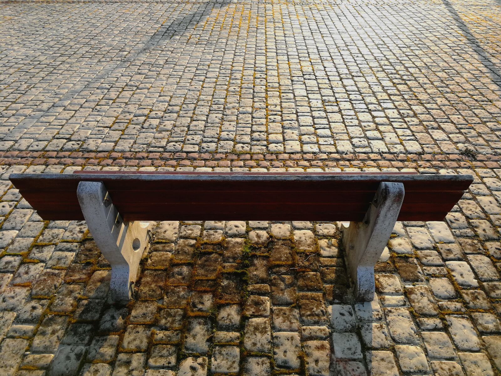 HUAWEI P10 sample photo. Bench, paved, perspective photography