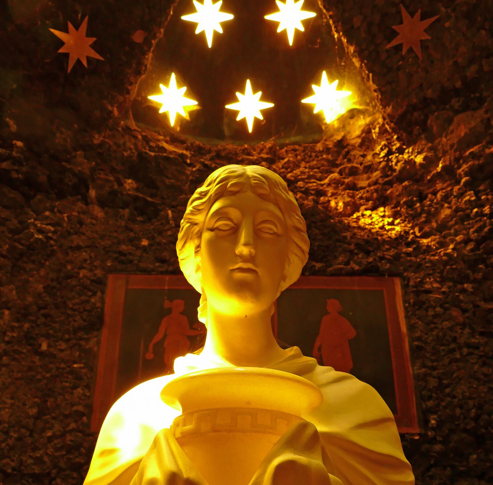 Panasonic Lumix DMC-FZ1000 sample photo. Goddess, place of worship photography