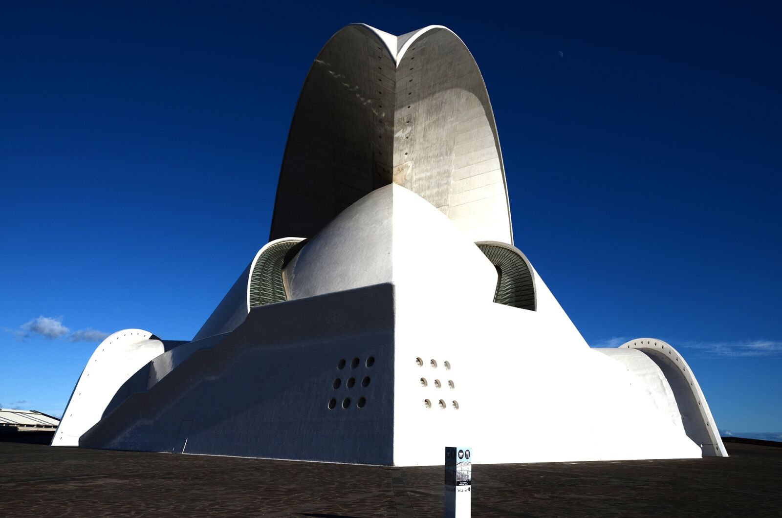 Nikon D5100 sample photo. Calatrava, auditorio de tenerife photography