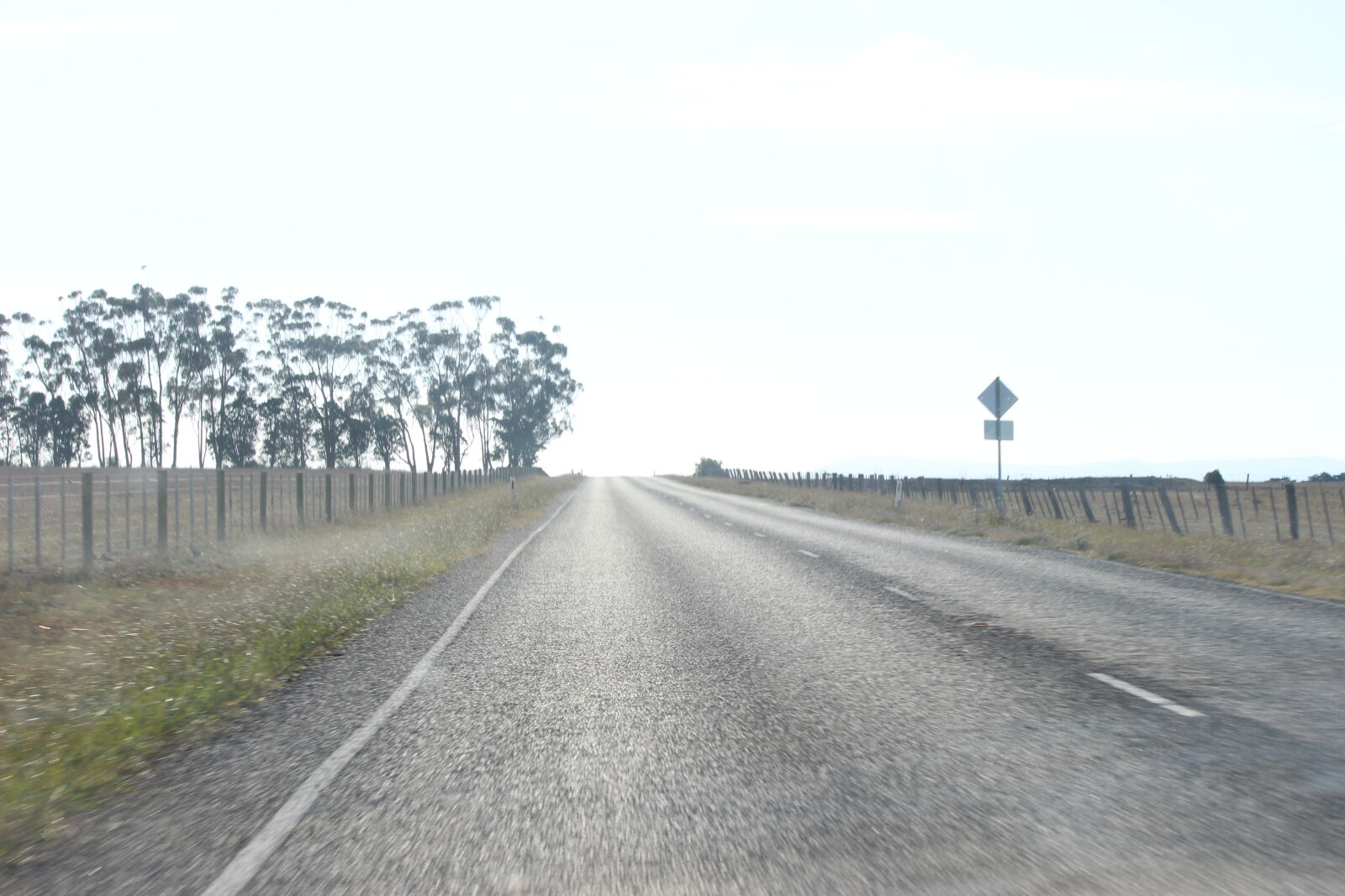 Canon EF-S 55-250mm F4-5.6 IS II sample photo. Bright, day, distance, driving photography