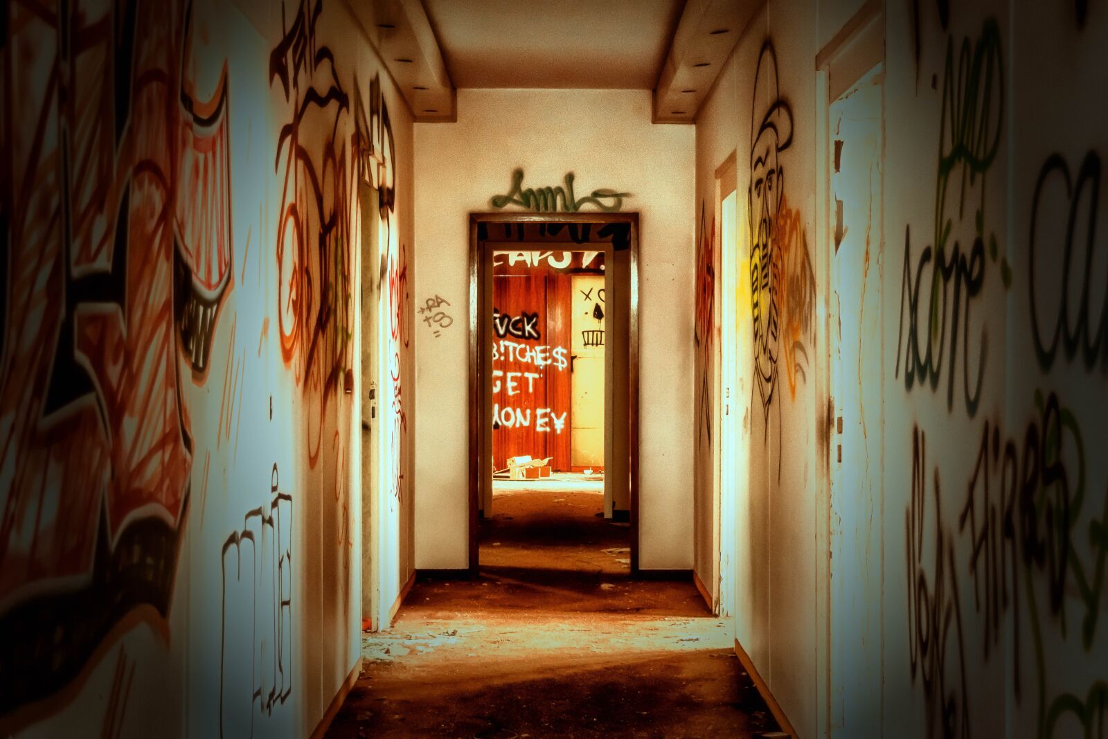 Nikon D3300 sample photo. Lost places, office, crash photography