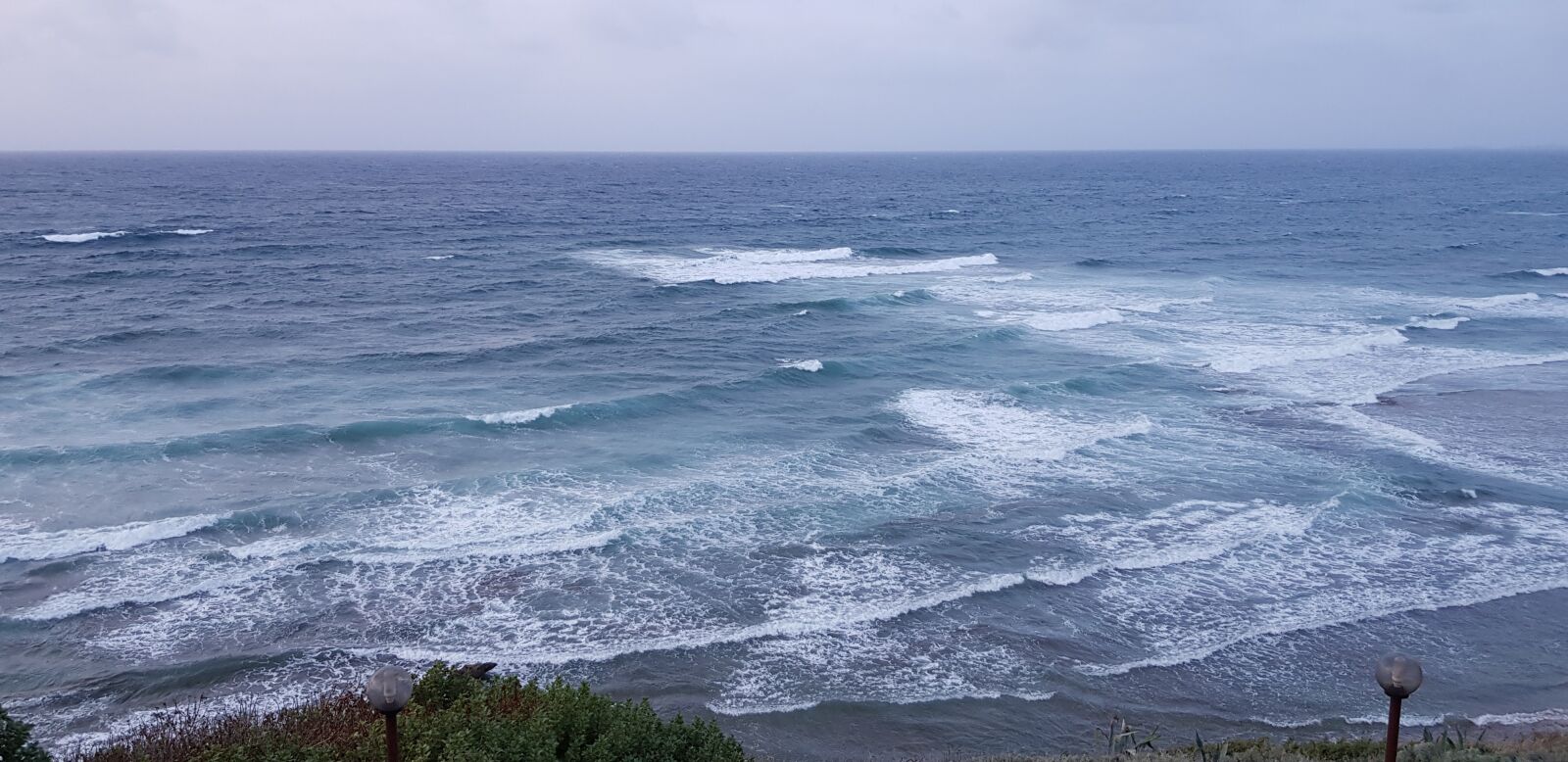 Samsung SM-N950F sample photo. Seaview, waves, blue photography