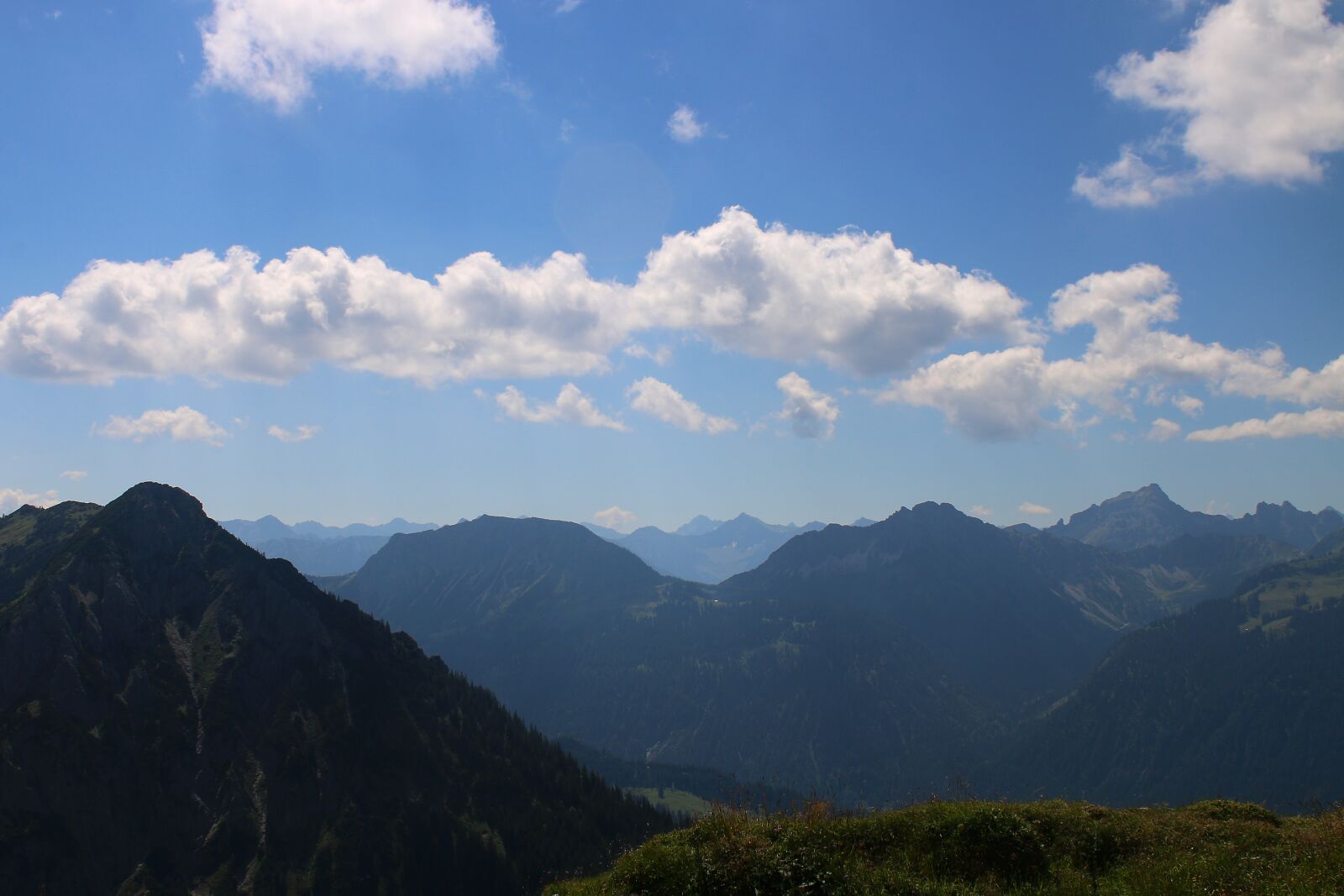 Canon EOS 70D + Canon EF-S 18-55mm F3.5-5.6 IS sample photo. Mountain, alpine, landscape photography