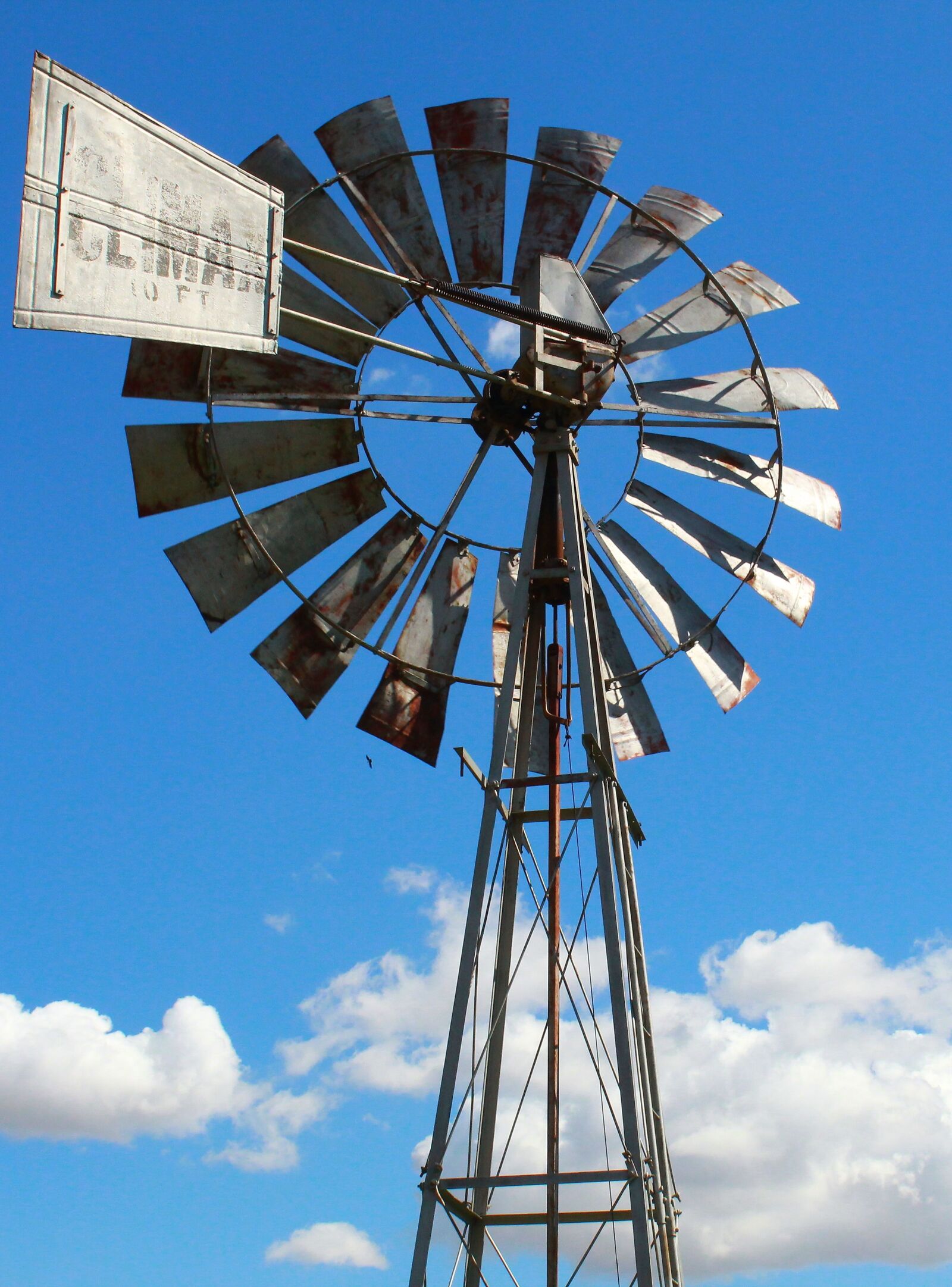 Canon EOS 1300D (EOS Rebel T6 / EOS Kiss X80) sample photo. Windmill, sky, blue sky photography
