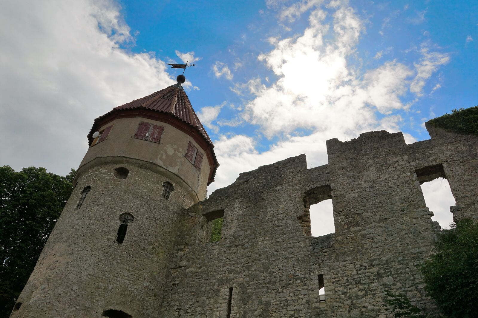 Sony ILCA-77M2 + Sony DT 16-50mm F2.8 SSM sample photo. Castle, tuttlingen, ruin photography