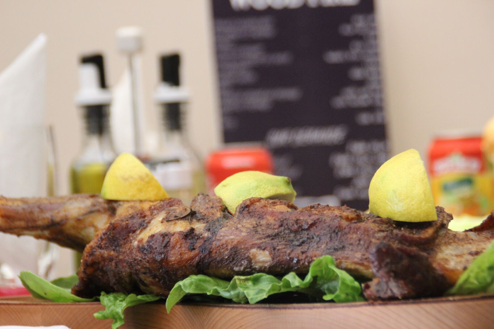 Canon EOS 600D (Rebel EOS T3i / EOS Kiss X5) sample photo. Food, meat, lamb shoulder photography