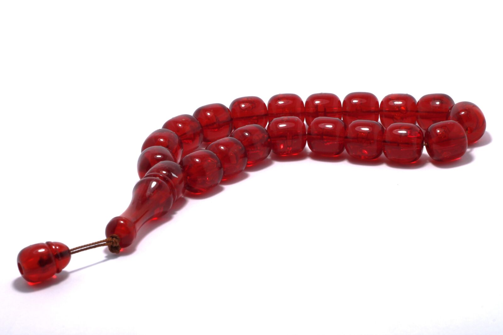 Canon EOS 1100D (EOS Rebel T3 / EOS Kiss X50) + Canon EF 50mm F1.8 II sample photo. Rosary, red rosary, bead photography