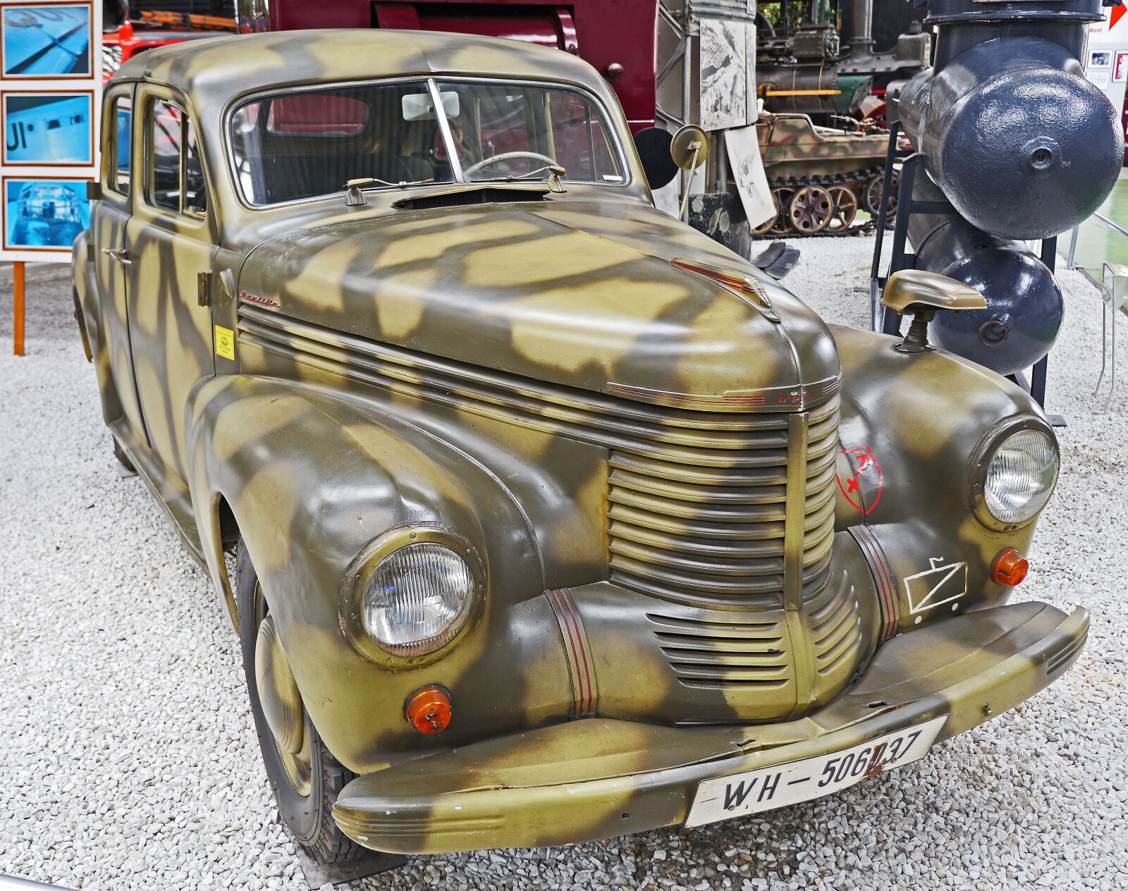 Panasonic Lumix DMC-GH3 sample photo. Opel-captain, army vehicle, camouflage photography