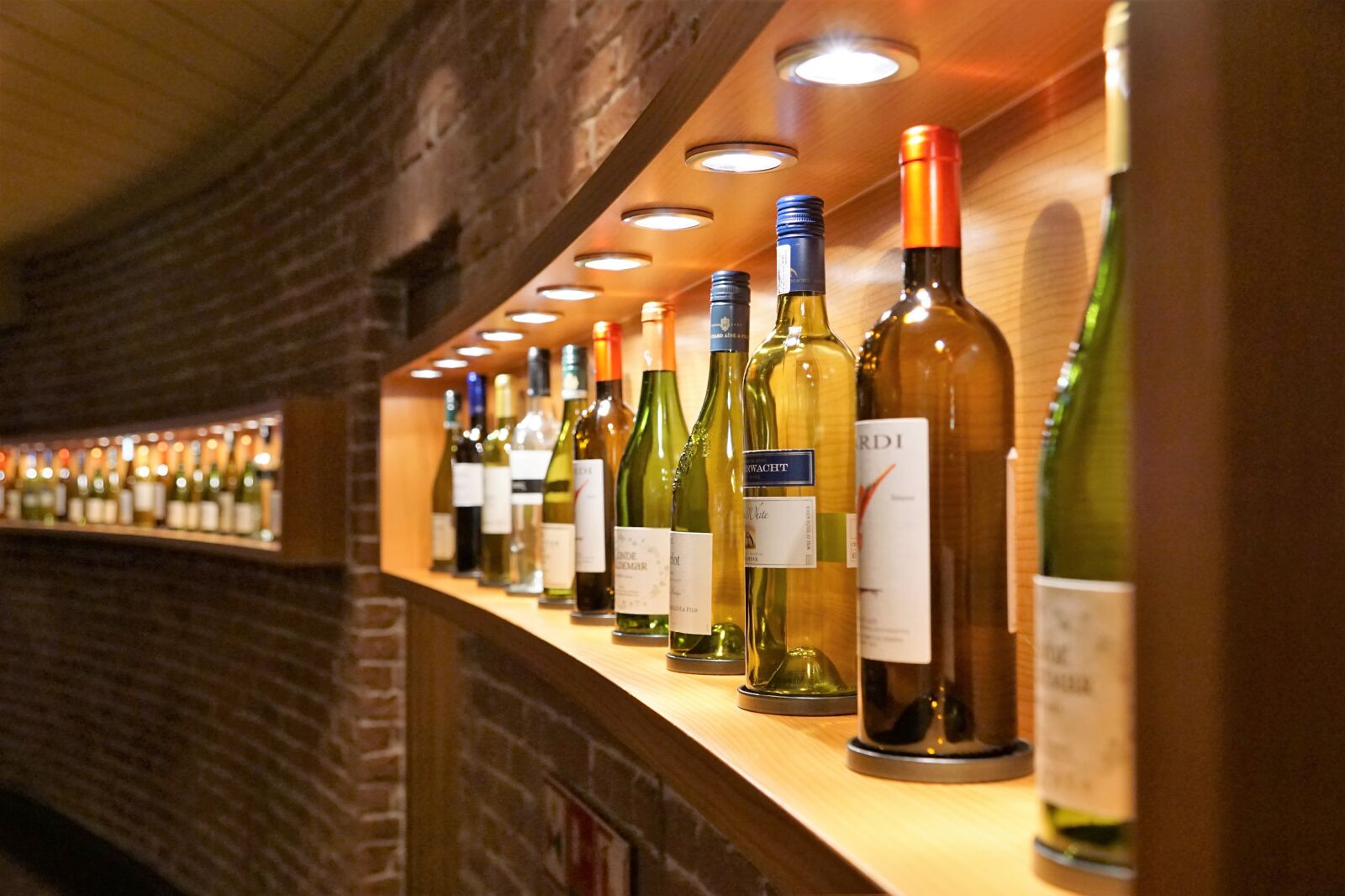 Sony ILCA-77M2 + Sony DT 16-50mm F2.8 SSM sample photo. Wine, shelf, wine shop photography